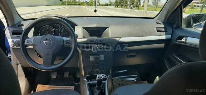 Opel Astra 2005, 160,000 km - 1.4 л - Bakı