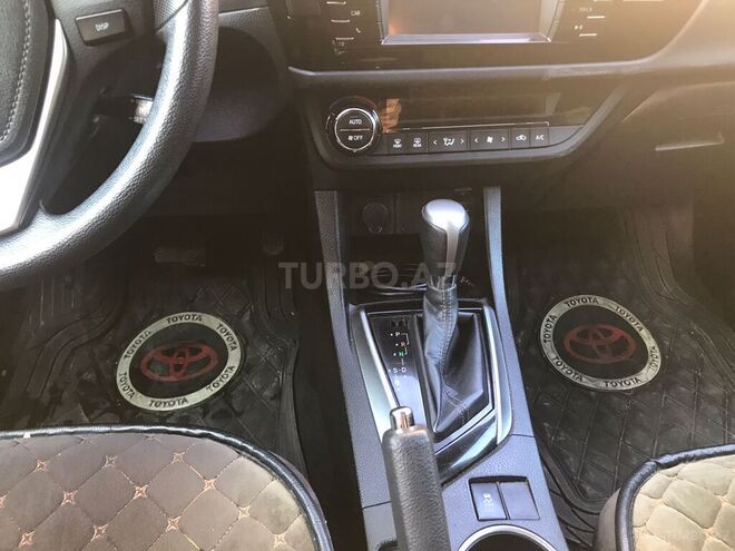 Toyota Corolla 2014, 129,000 km - 1.8 l - Bakı