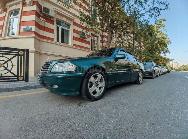 Mercedes C 220 1999, 350,000 km - 2.2 л - Bakı
