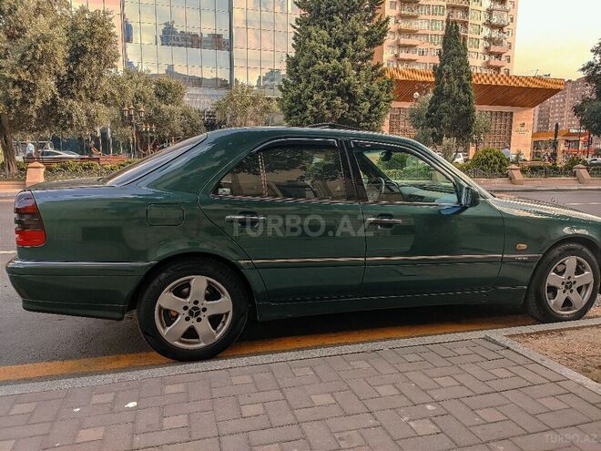 Mercedes C 220 1999, 350,000 km - 2.2 л - Bakı