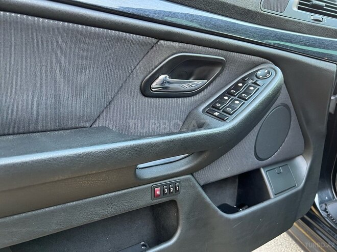 BMW 525 2001, 269,000 km - 2.5 l - Bakı
