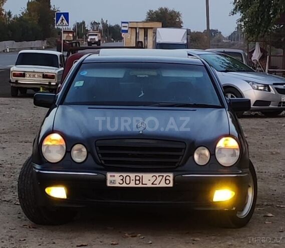 Mercedes E 230 1997, 290,000 km - 2.3 l - Bakı