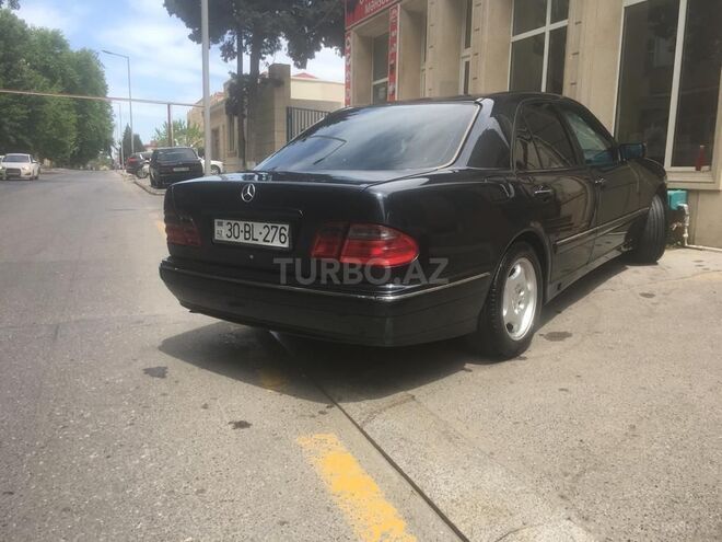 Mercedes E 230 1997, 290,000 km - 2.3 l - Bakı