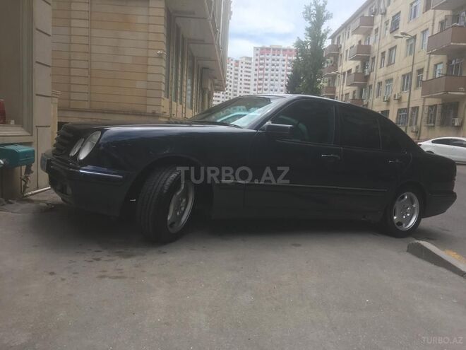 Mercedes E 230 1997, 290,000 km - 2.3 l - Bakı