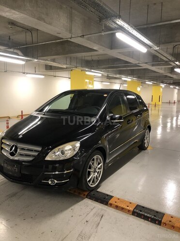 Mercedes B 180 2008, 120,700 km - 1.7 l - Gəncə