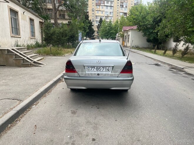 Mercedes C 180 1999, 265,000 km - 1.8 l - Bakı