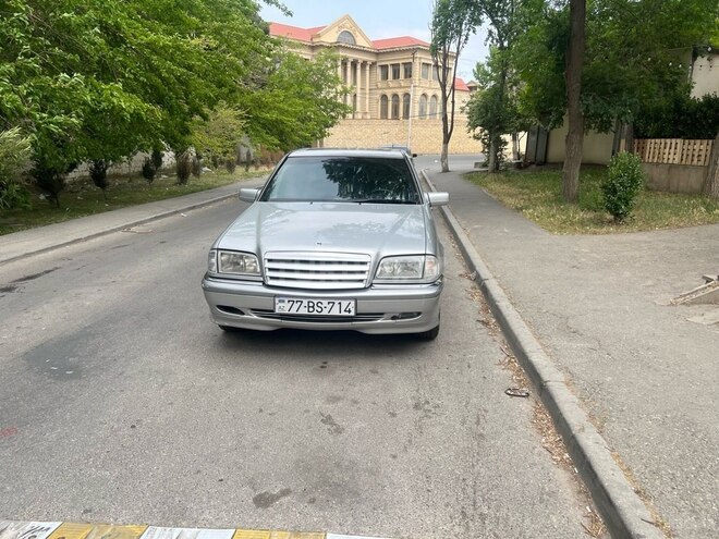 Mercedes C 180 1999, 265,000 km - 1.8 l - Bakı