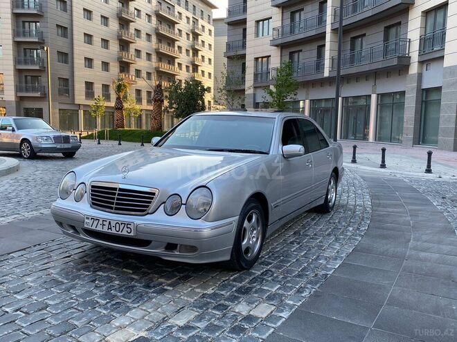 Mercedes E 240 2000, 230,000 km - 2.4 l - Bakı