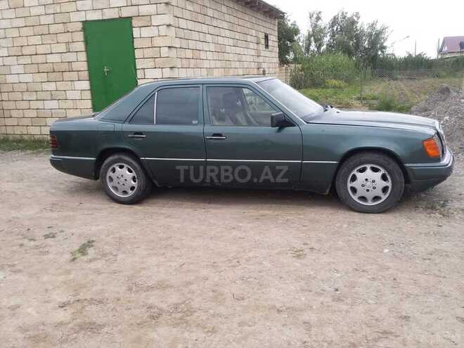 Mercedes E 200 1992, 300,000 km - 2.0 l - Bakı