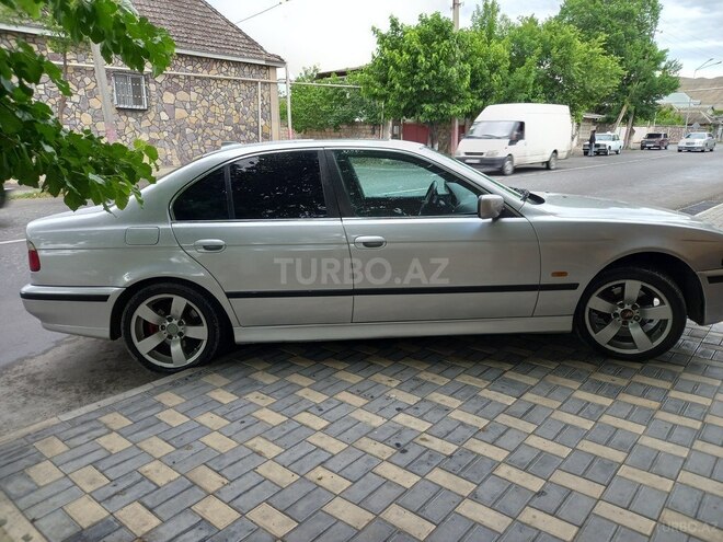 BMW 528 1998, 157,000 km - 2.8 l - Bakı