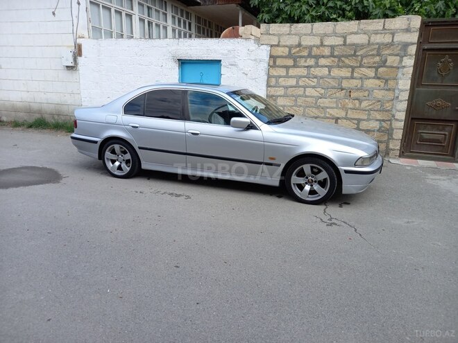 BMW 528 1998, 157,000 km - 2.8 l - Bakı
