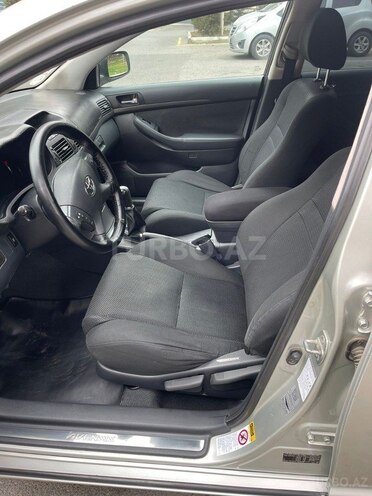 Toyota Avensis 2004, 330,000 km - 1.8 л - Bakı