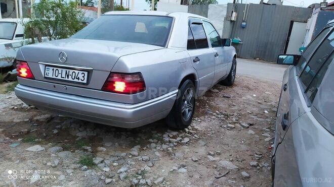 Mercedes E 200 1994, 100,000 km - 2.0 л - Bakı