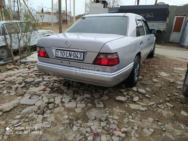 Mercedes E 200 1994, 100,000 km - 2.0 л - Bakı