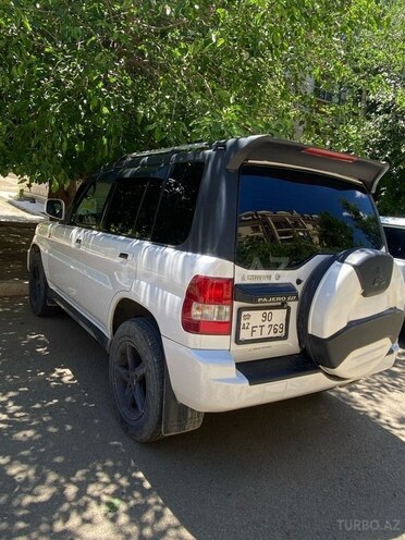 Mitsubishi Pajero io 2000, 114,000 km - 2.0 l - Naftalan
