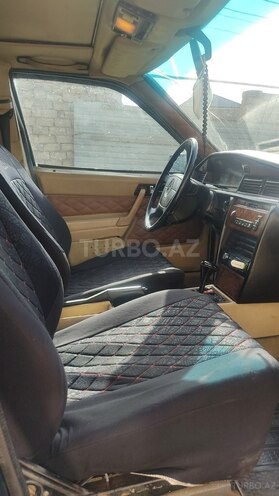 Mercedes 190 1993, 233,333 km - 2.3 l - Bakı