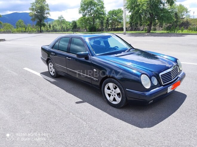 Mercedes E 240 1999, 374,000 km - 2.4 l - Şəki