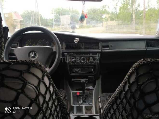 Mercedes 190 1991, 260,571 km - 2.0 л - Beyləqan