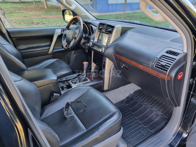 Toyota Prado 2011, 320,000 km - 2.7 л - Şəmkir