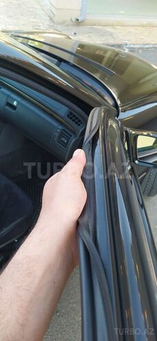 Mercedes E 270 2000, 297,000 km - 2.7 l - Qazax