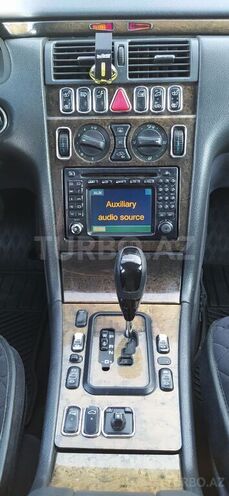 Mercedes E 270 2000, 297,000 km - 2.7 l - Qazax
