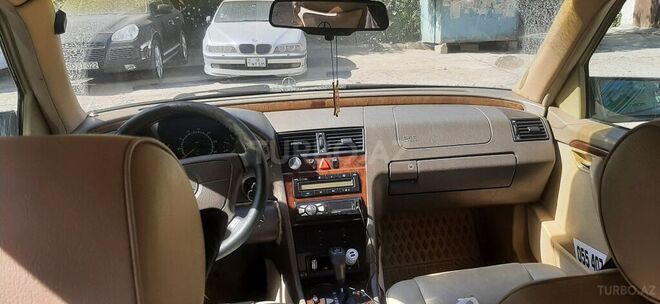 Mercedes C 200 1995, 295,000 km - 2.0 l - Bakı