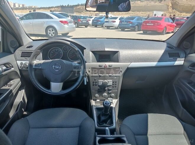 Opel Astra 2006, 221,000 km - 1.4 l - Bakı