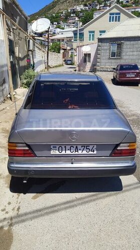 Mercedes E 200 1990, 378,872 km - 2.0 l - Bakı
