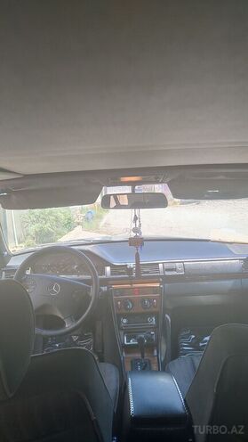 Mercedes E 200 1990, 378,872 km - 2.0 l - Bakı