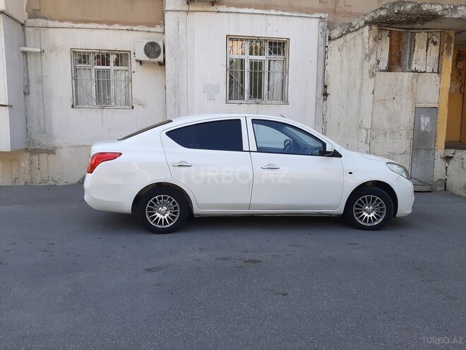 Nissan Sunny 2013, 222,000 km - 1.5 l - Bakı