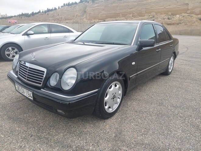 Mercedes E 230 1996, 305,428 km - 2.3 l - Bakı
