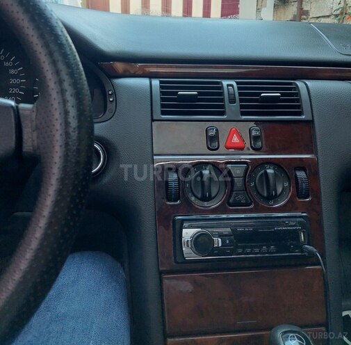 Mercedes E 230 1996, 305,428 km - 2.3 l - Bakı