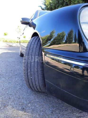 Mercedes E 270 1999, 371,000 km - 2.7 l - Astara