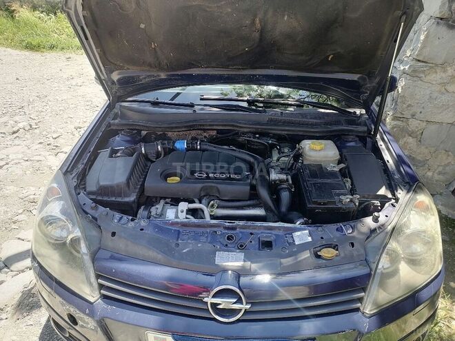 Opel Astra 2004, 547,805 km - 1.7 l - Şəki