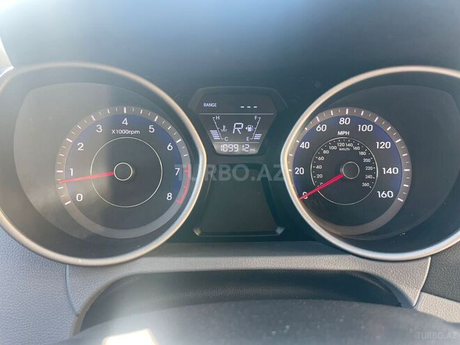 Hyundai Elantra 2015, 109,000 km - 1.8 l - Bakı