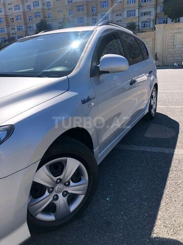 Hyundai i30 2010, 263,000 km - 1.6 l - Bakı