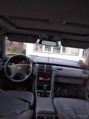 Mercedes E 270 2000, 323,154 km - 2.7 l - Cəbrayıl