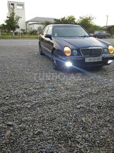 Mercedes E 270 2000, 323,154 km - 2.7 l - Cəbrayıl