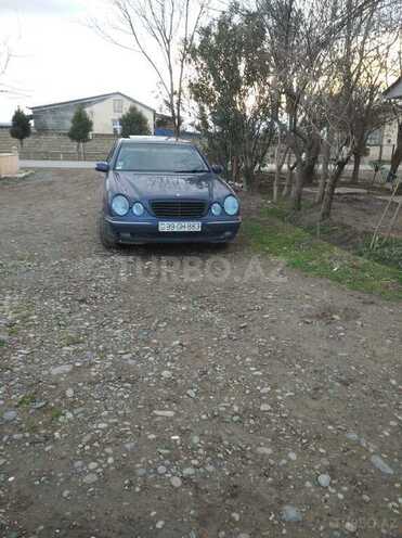 Mercedes E 270 2000, 323,154 km - 2.7 l - Cəbrayıl