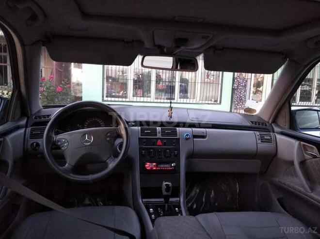 Mercedes E 270 2000, 323,154 km - 2.7 l - Cəbrayıl