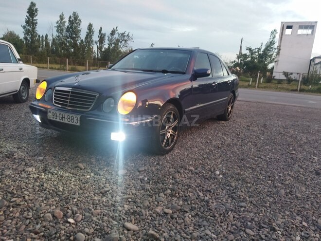 Mercedes E 270 2000, 323,154 km - 2.7 l - Cəbrayıl