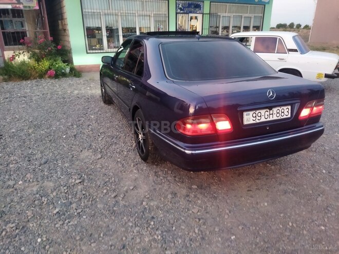Mercedes E 270 2000, 323,154 km - 2.7 l - Cəbrayıl