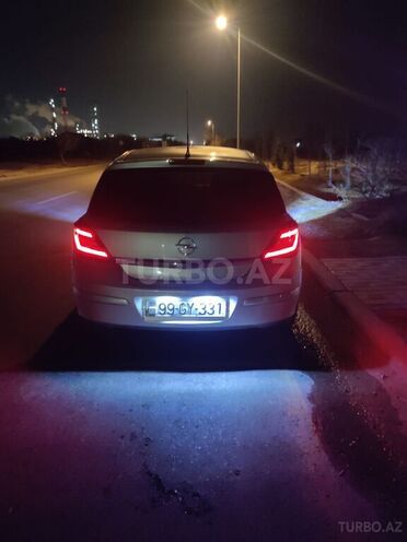 Opel Astra 2006, 270,000 km - 1.4 l - Sumqayıt