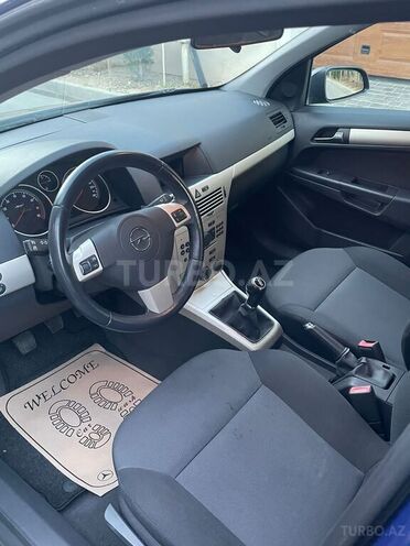 Opel Astra 2008, 193,000 km - 1.4 л - Bakı