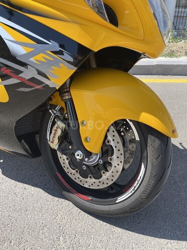 Suzuki GSX 1300 R Hayabusa 2013, 4,770 km - 1.3 l - Bakı