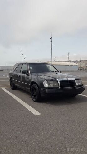 Mercedes E 200 1993, 300,000 km - 2.0 л - Bakı