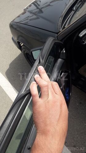 Mercedes E 200 1993, 300,000 km - 2.0 л - Bakı