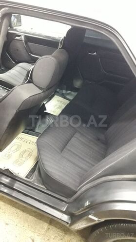 Mercedes E 200 1993, 300,000 km - 2.0 л - Bakı