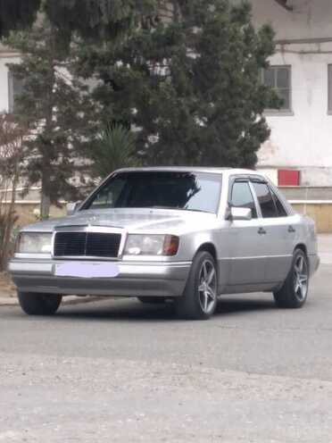 Mercedes E 200 1992, 234,000 km - 2.0 l - Bakı