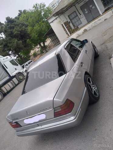 Mercedes E 200 1992, 234,000 km - 2.0 l - Bakı